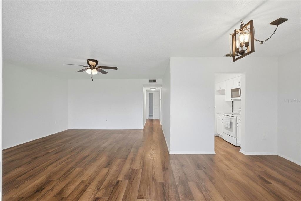 350 79th Avenue N - Photo 2