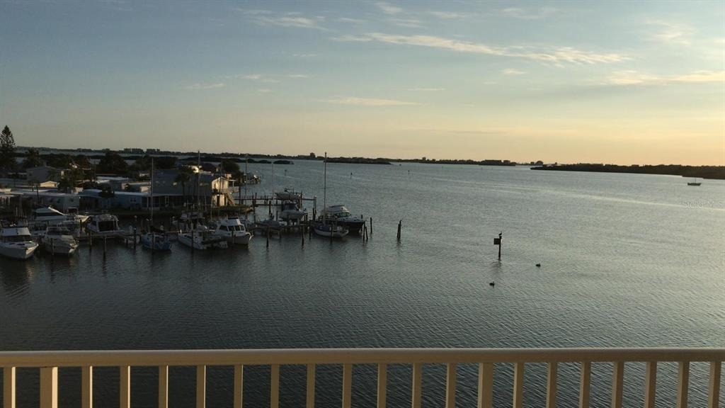 8800 Bay Pines Boulevard - Photo 8