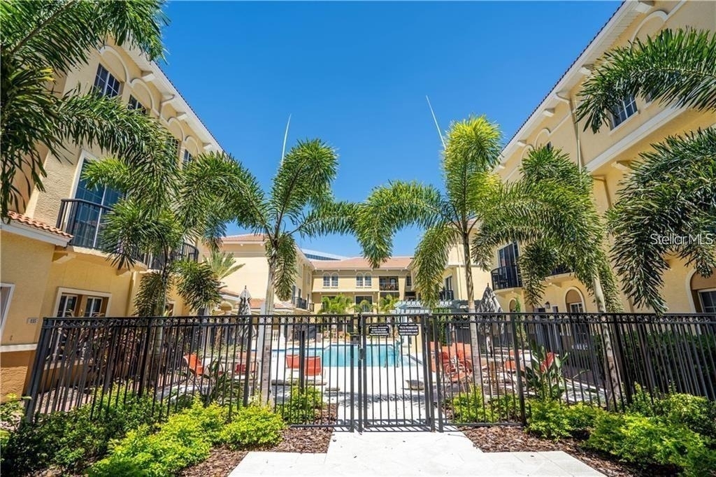 5238 W Kennedy Boulevard - Photo 2