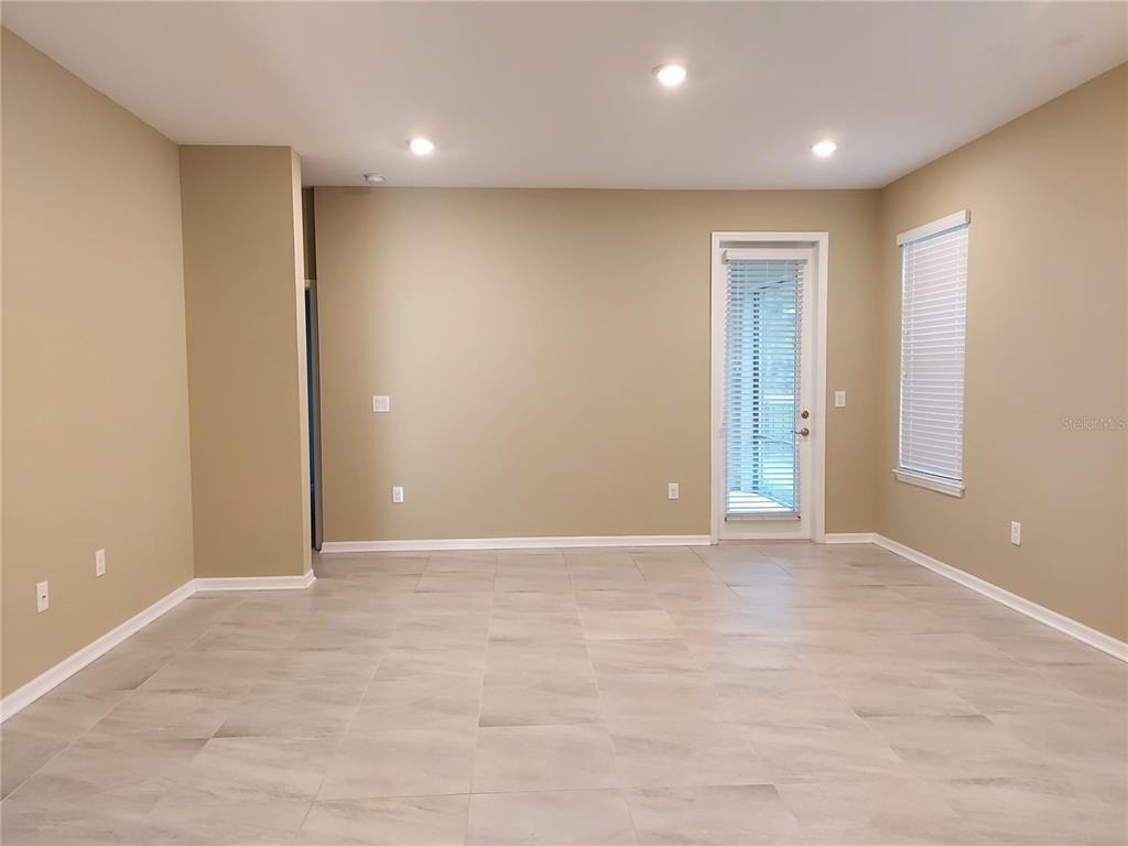 4923 Rolling Green Drive - Photo 10