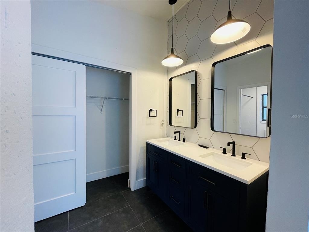 7803 Sugar Brook Court - Photo 6