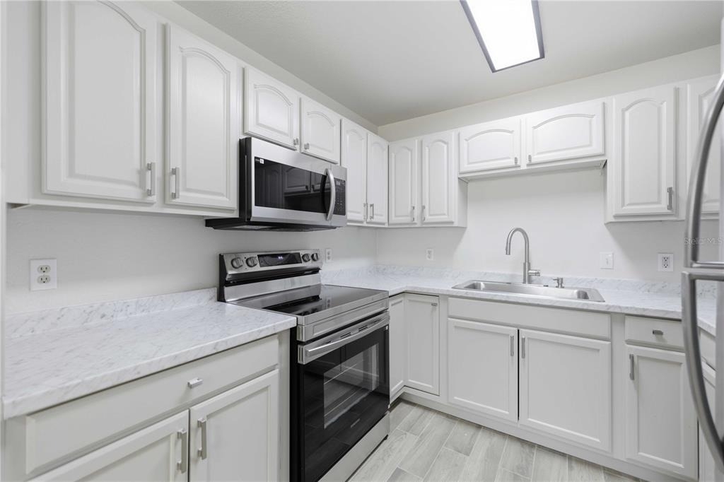 712 Ne 26th Street - Photo 6