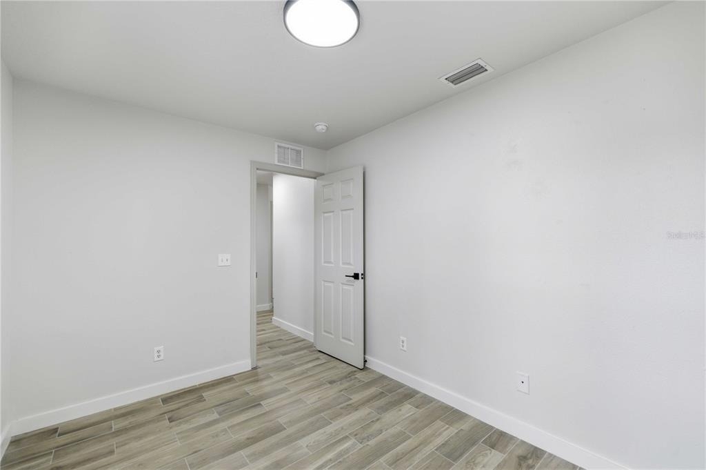 712 Ne 26th Street - Photo 13