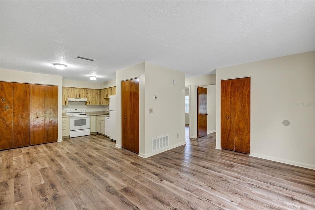 3800 Se 17th Court - Photo 1