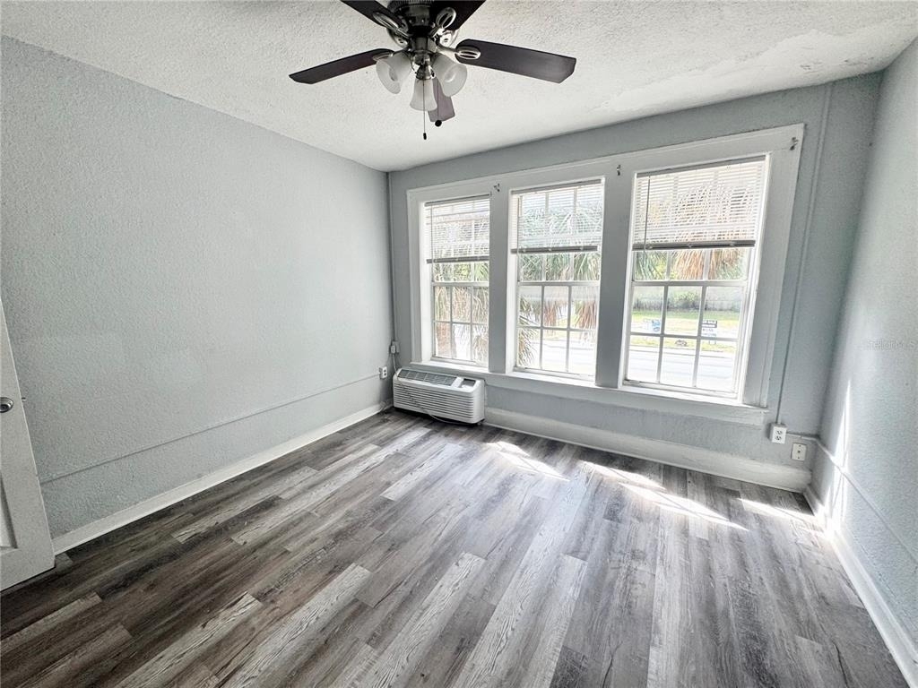 704 Cordova Drive - Photo 7