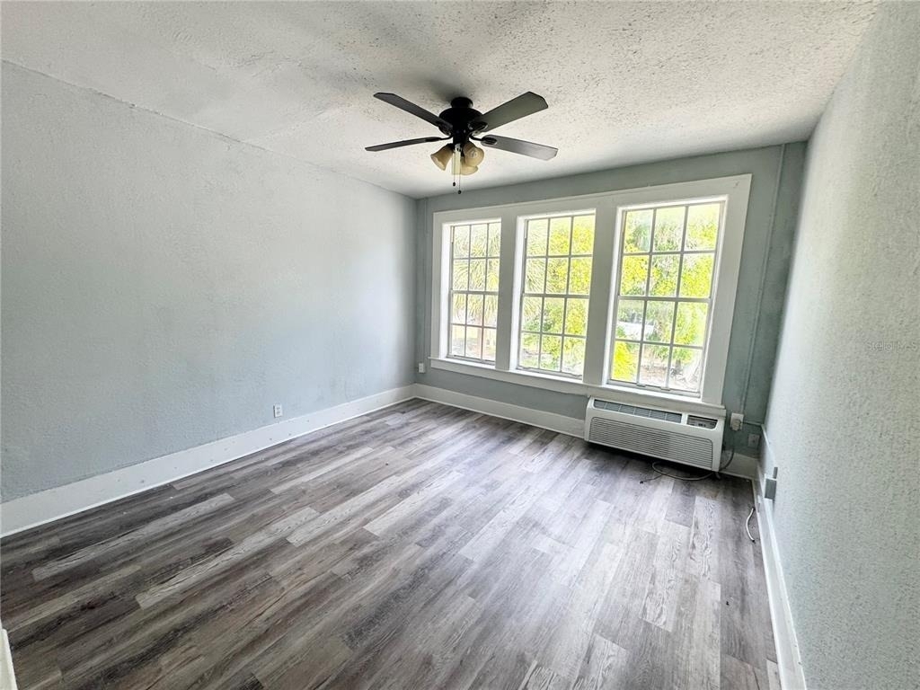 704 Cordova Drive - Photo 6