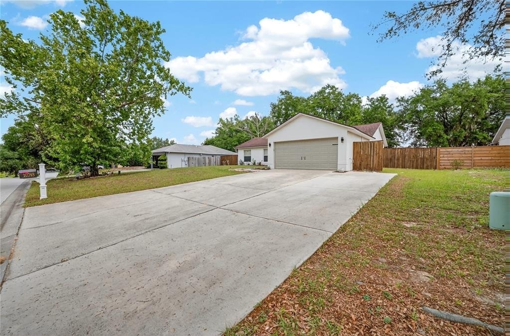10748 Siena Dr - Photo 1