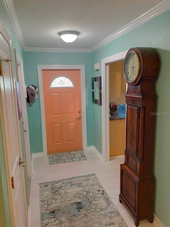 323 Dolphin Parkway - Photo 2