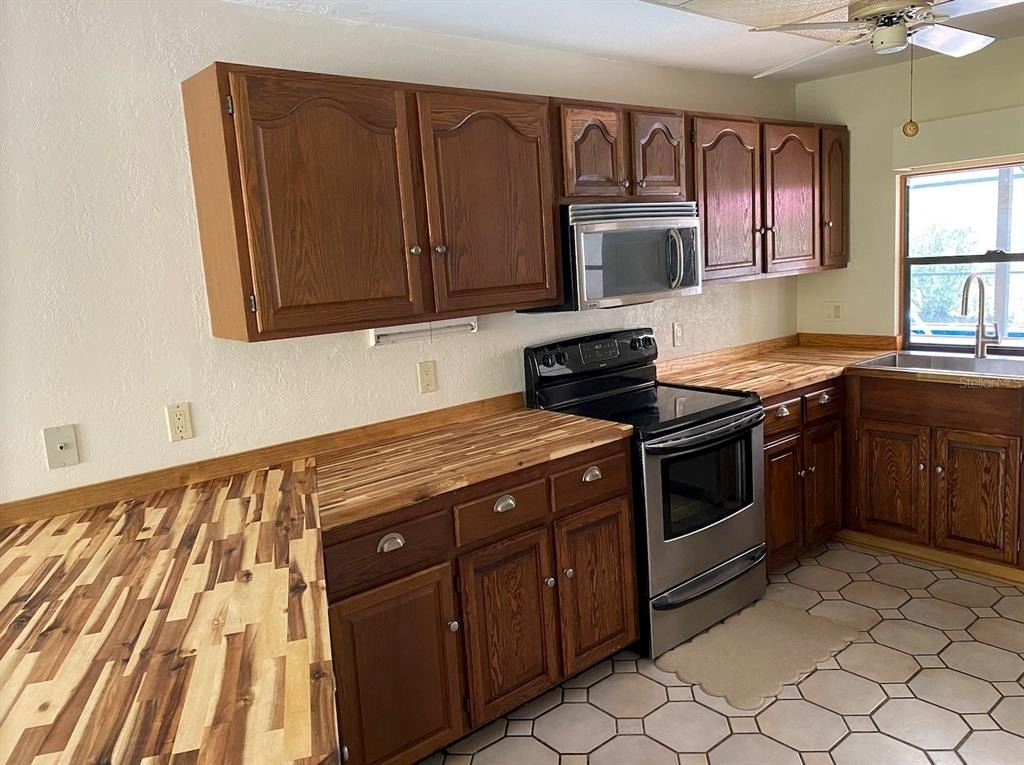 9191 Gewant Boulevard - Photo 16