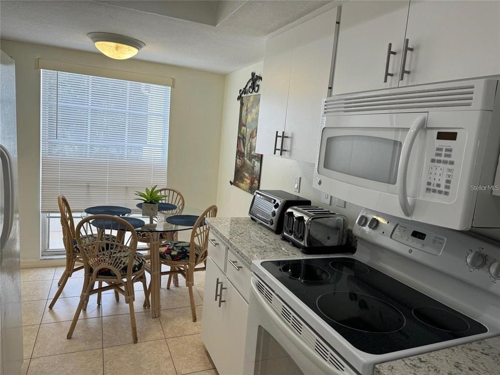 5246 Wedgewood Lane - Photo 8