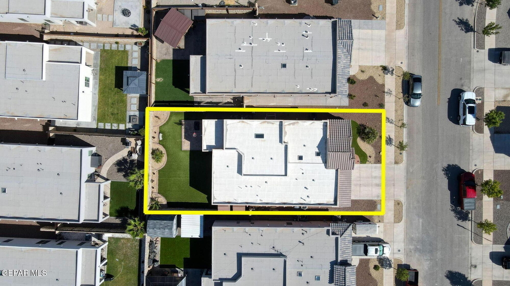 1149 Stoke Street - Photo 3