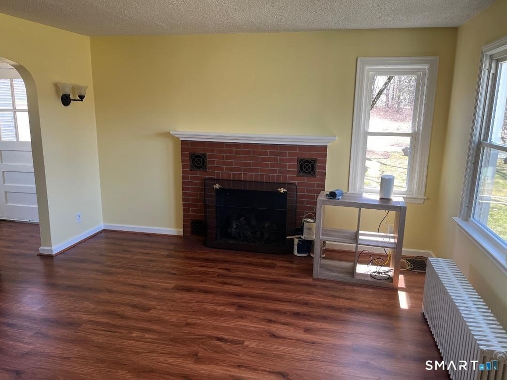 138 Mountain Street - Photo 2