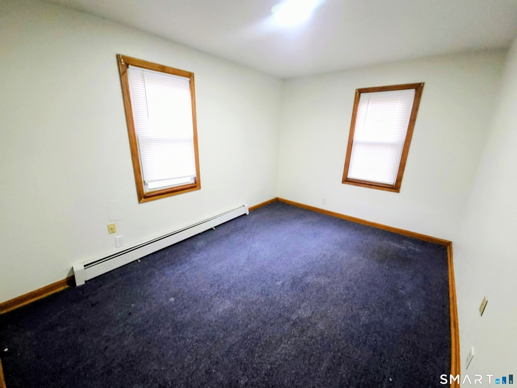 387 Putnam Pike - Photo 13