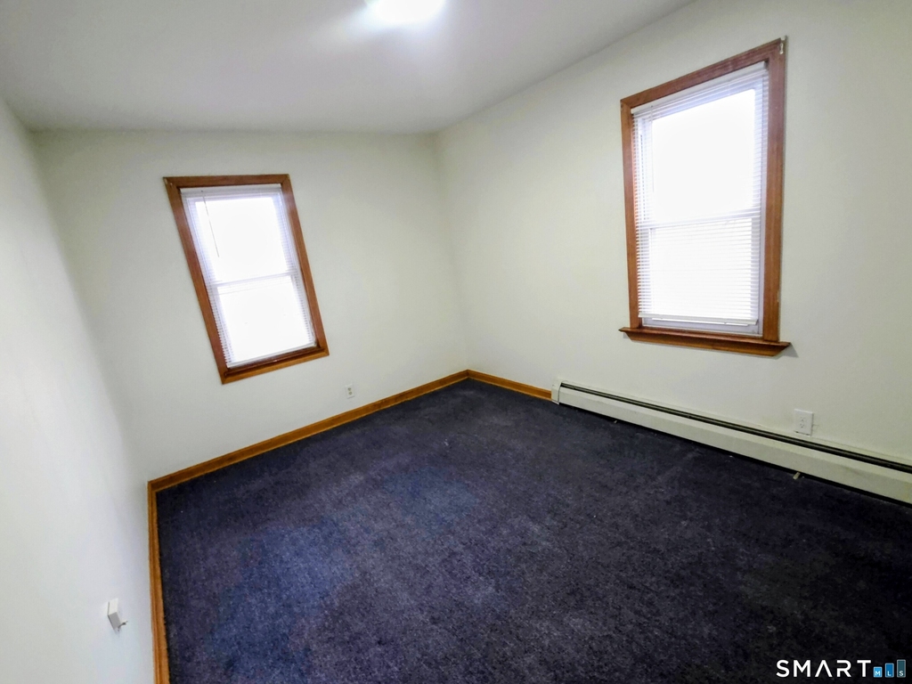 387 Putnam Pike - Photo 15