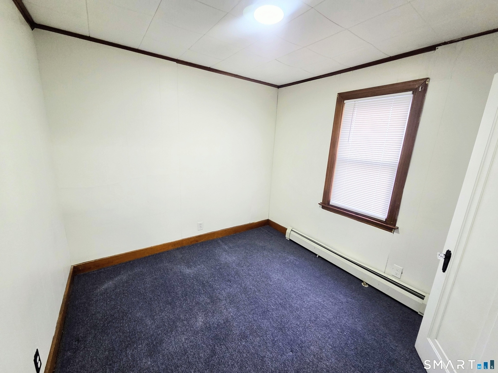 387 Putnam Pike - Photo 9