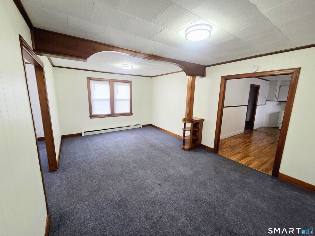 387 Putnam Pike - Photo 6