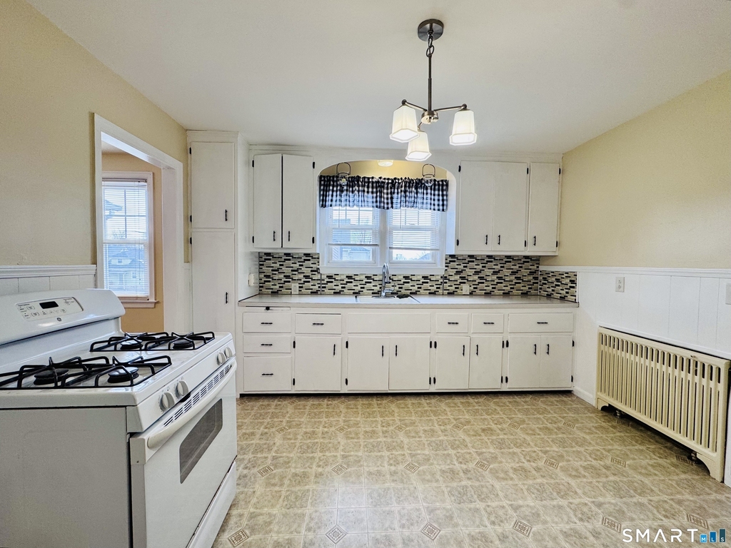 47 Clover Street - Photo 2