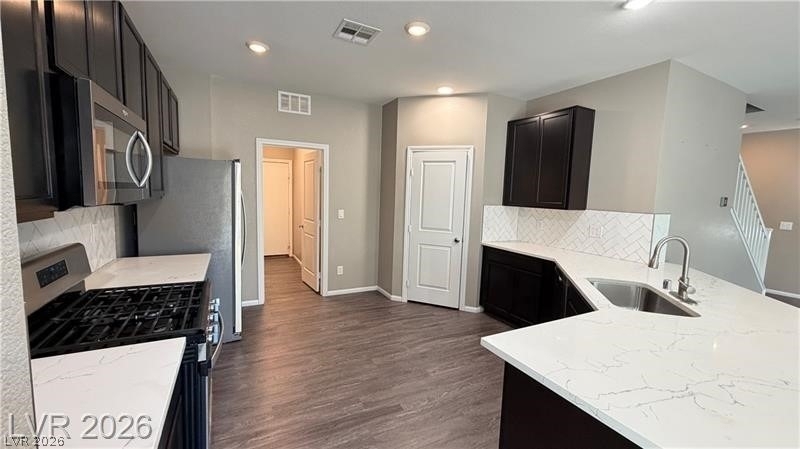 4525 Cougar Avenue - Photo 4