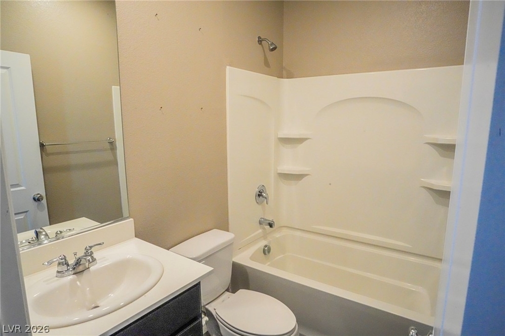 4525 Cougar Avenue - Photo 15