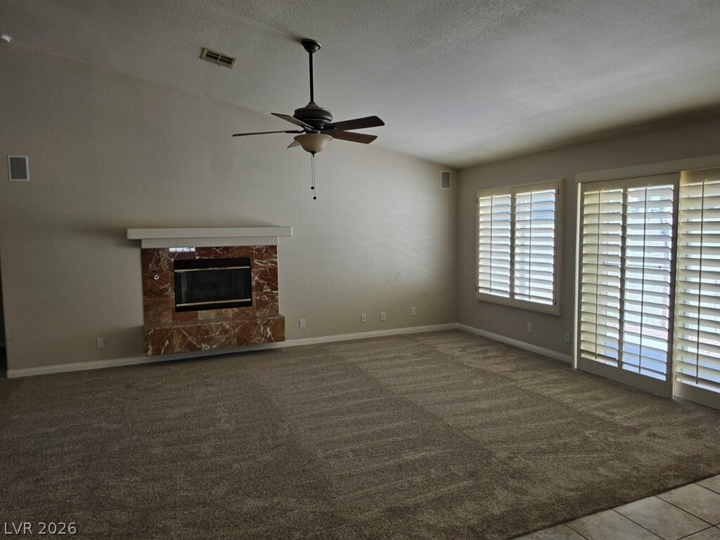 6912 Green Island Avenue - Photo 2