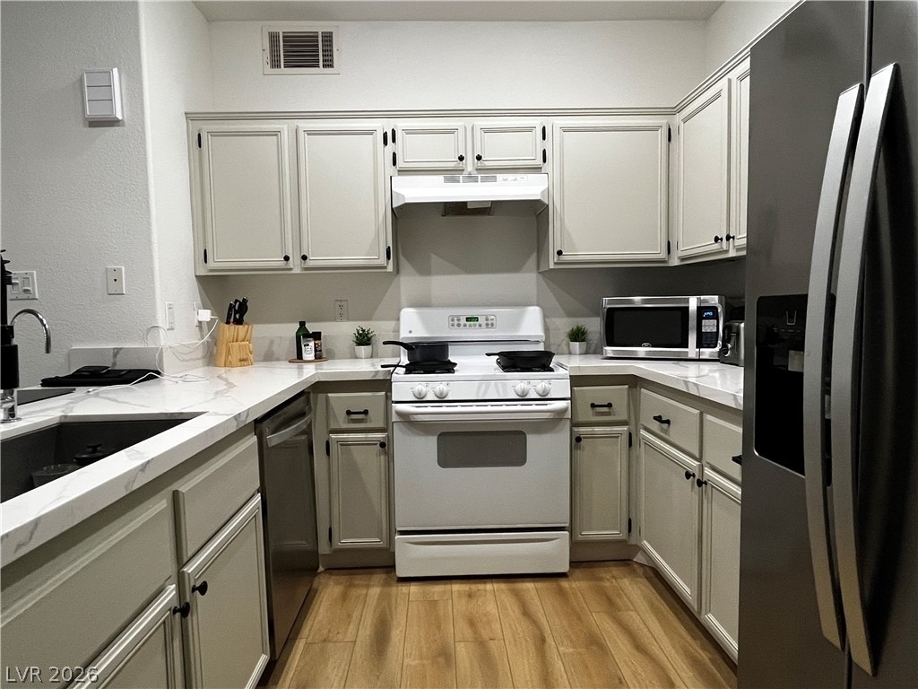 2201 Ramsgate Drive - Photo 10