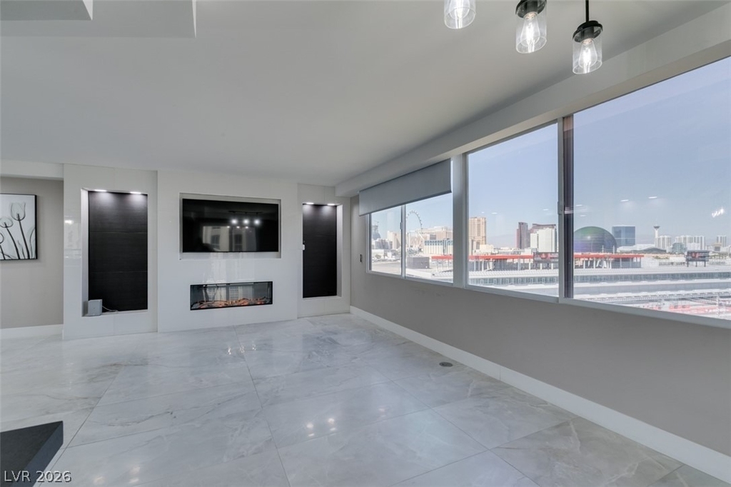 205 E Harmon Avenue - Photo 16