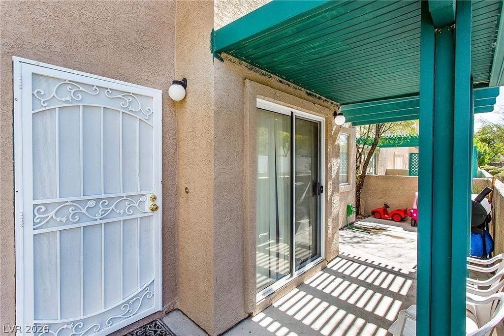 5237 Steinbrenner Lane - Photo 2