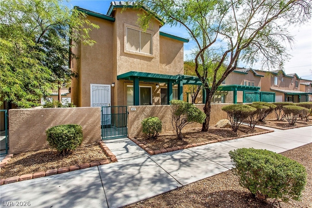 5237 Steinbrenner Lane - Photo 1