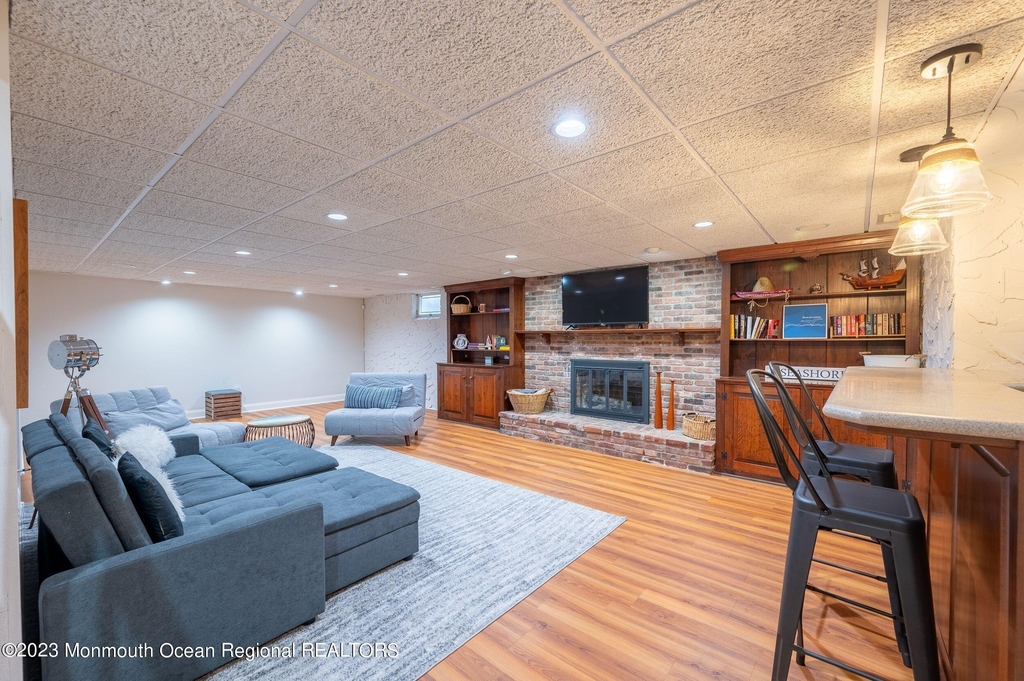 623 Brooklyn Boulevard - Photo 29