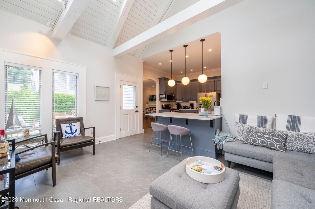 623 Brooklyn Boulevard - Photo 19