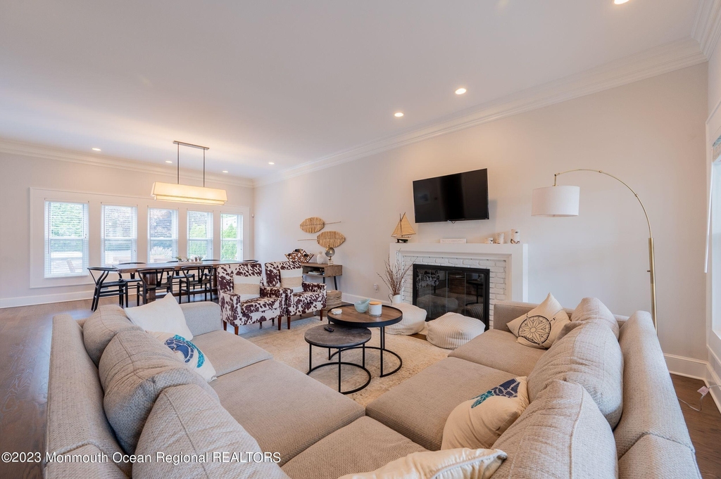 623 Brooklyn Boulevard - Photo 13