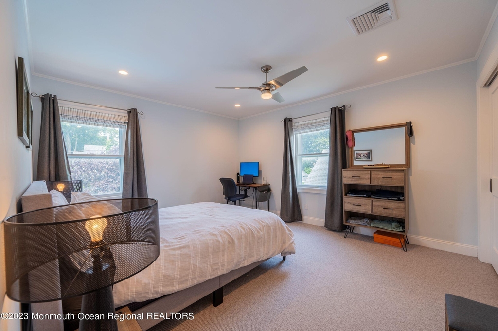 623 Brooklyn Boulevard - Photo 25