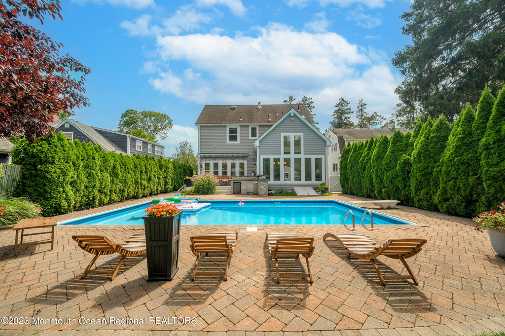 623 Brooklyn Boulevard - Photo 4