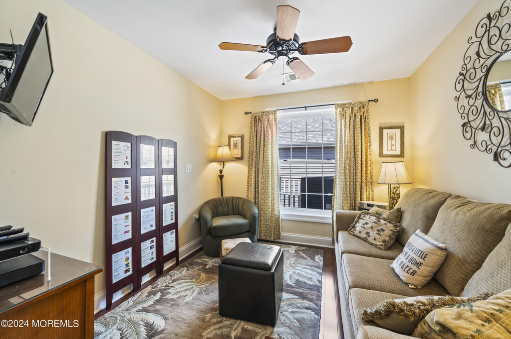 204 Randall Avenue - Photo 15