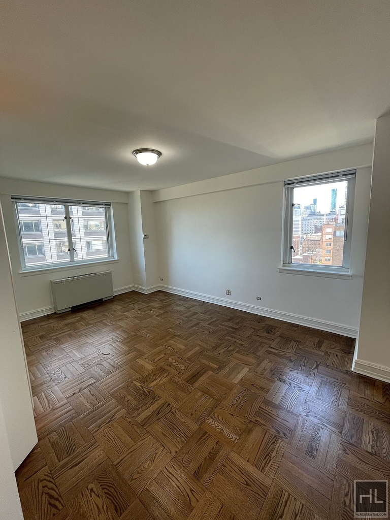 East 71st Street - Photo 5
