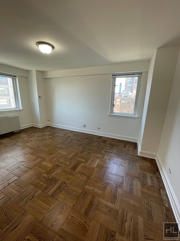 East 71st Street - Photo 7