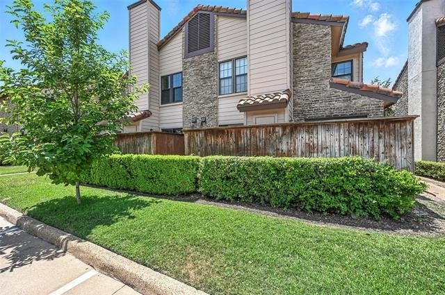 5626 Preston Oaks Road - Photo 2