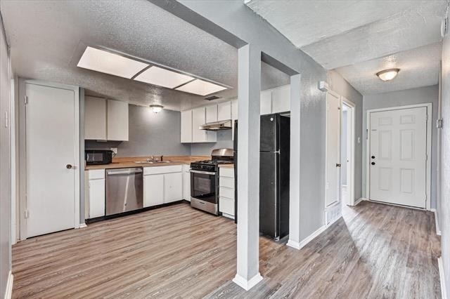 1406 Yukon Drive - Photo 2