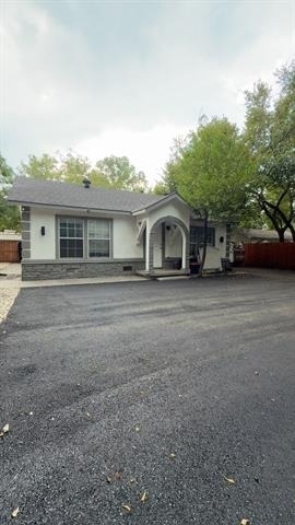 306 Broadmoor - Photo 0