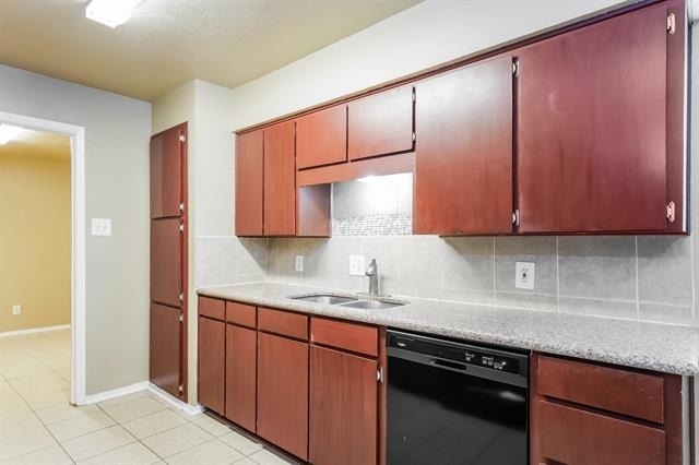701 E Mission Street - Photo 6