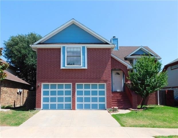 781 Pierre Lane - Photo 0