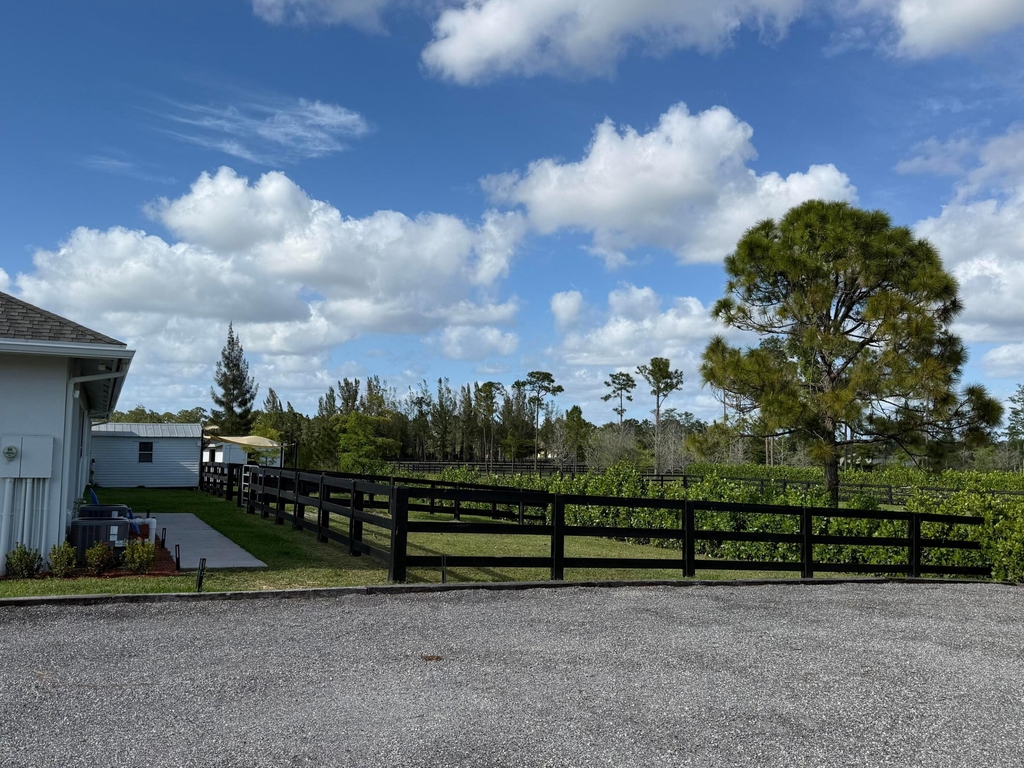 6600 Duckweed Road - Photo 4