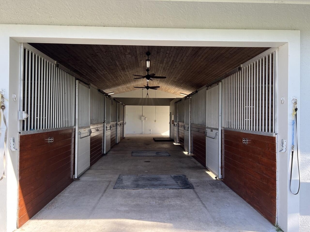 6600 Duckweed Road - Photo 5