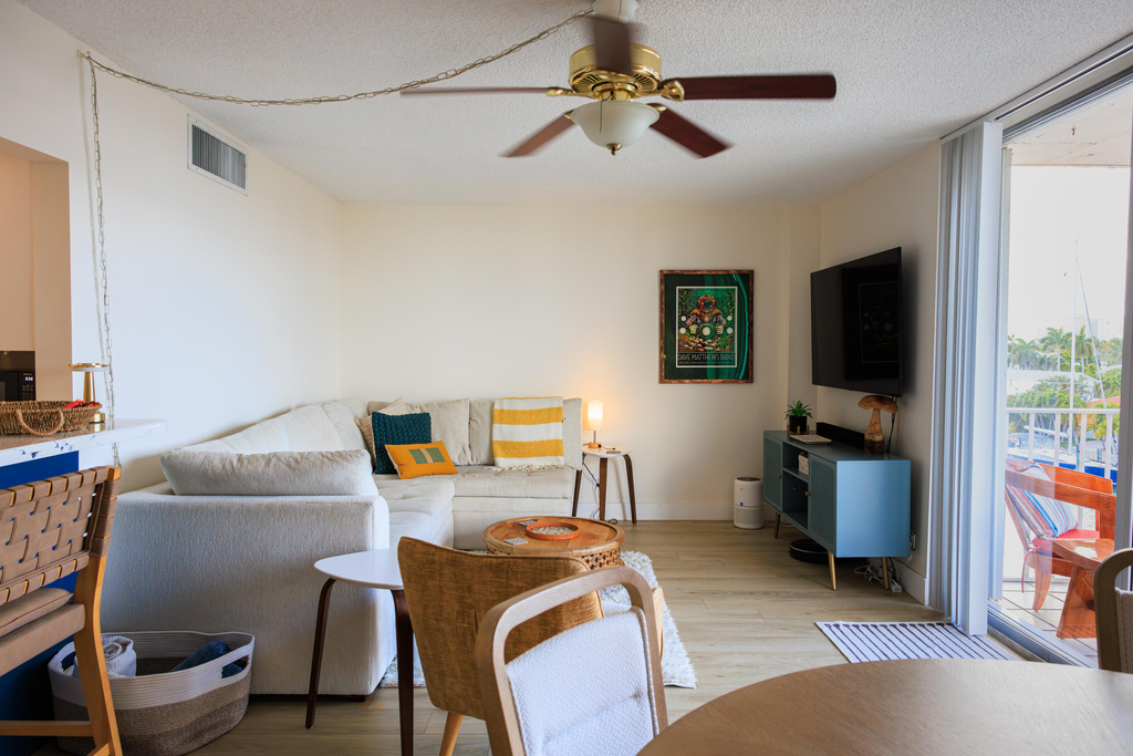 1777 Se 15th Street - Photo 3