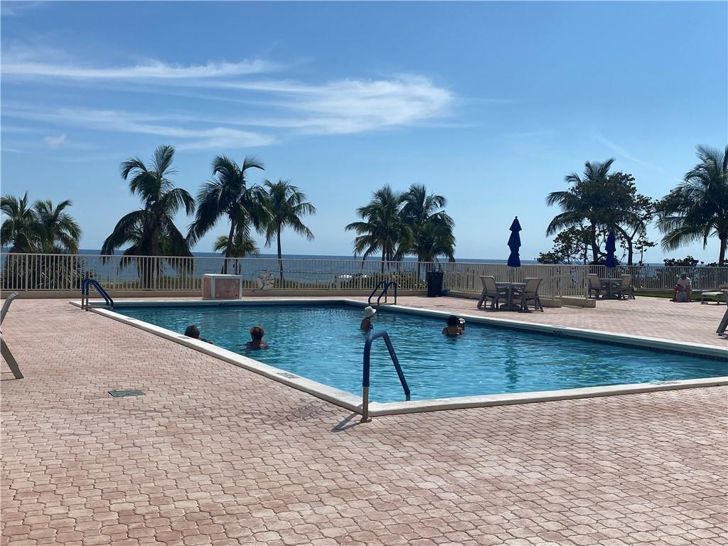 750 N Ocean Boulevard - Photo 4