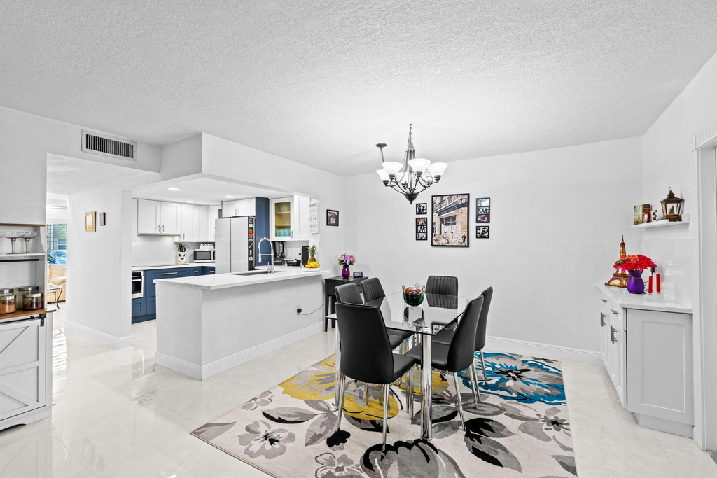 9050 Nw 28th Street - Photo 11
