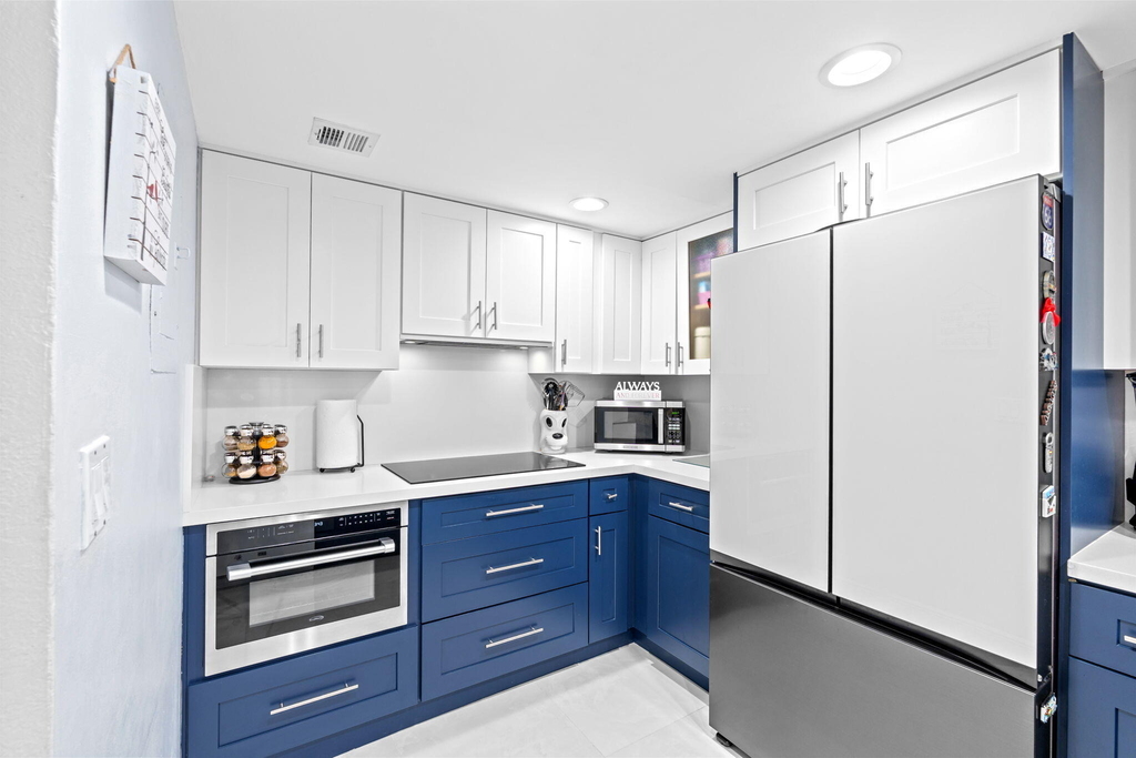 9050 Nw 28th Street - Photo 8