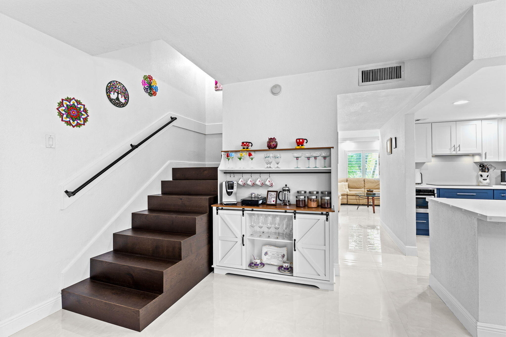 9050 Nw 28th Street - Photo 13