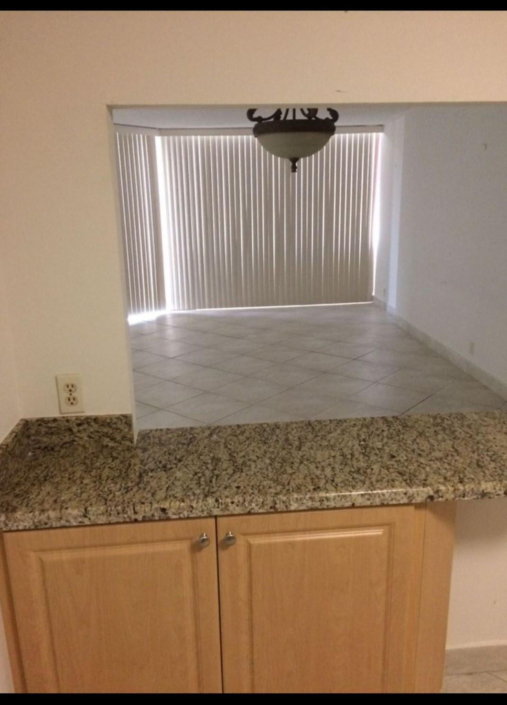 1865 Brickell Avenue - Photo 2