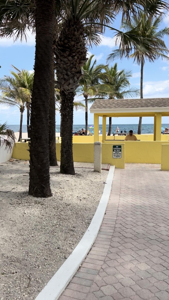1391 S Ocean Boulevard - Photo 23
